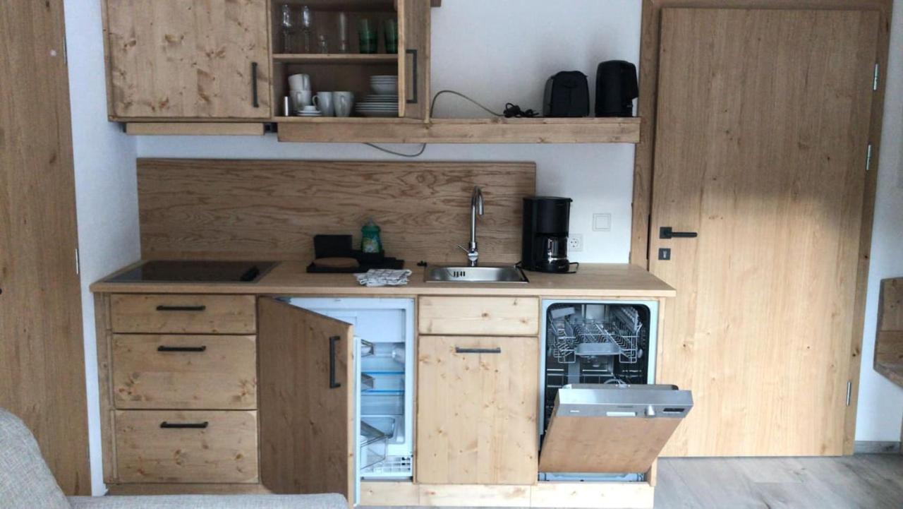 Birklstueberl Restaurant Und Appartement Зеефельд в Тироле Экстерьер фото